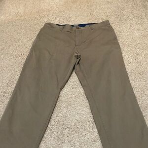 GAP Men's Khaki Chinos